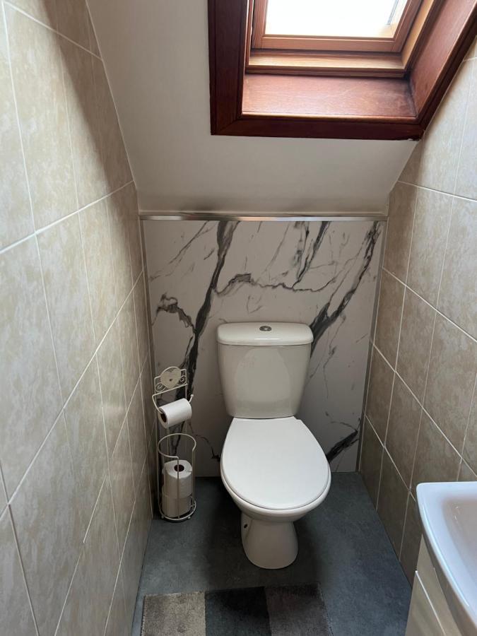 אדינבורו 4 Bed Bungalow Near Airport מראה חיצוני תמונה