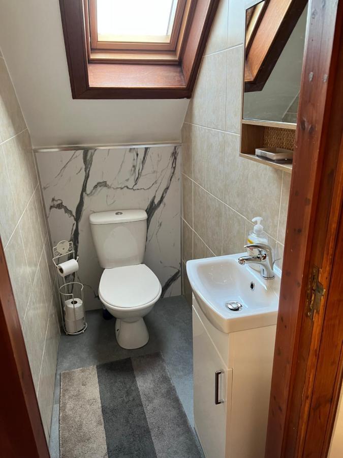 אדינבורו 4 Bed Bungalow Near Airport מראה חיצוני תמונה